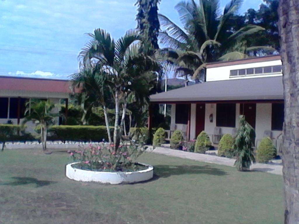 The Friendly North Inn Labasa Zewnętrze zdjęcie